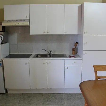 Comfortable 1-bed In Parque Holandes Apartment