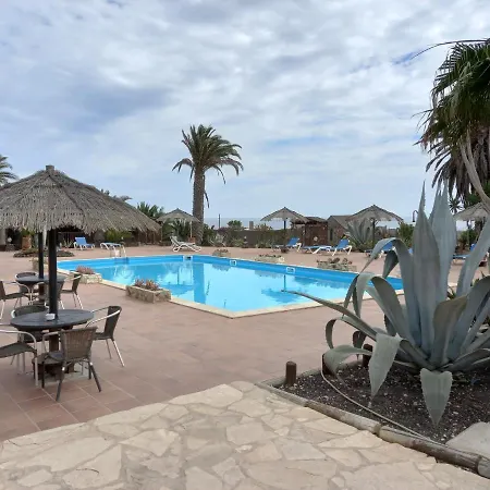 Comfortable 1-bed In Parque Holandes Apartment La Oliva